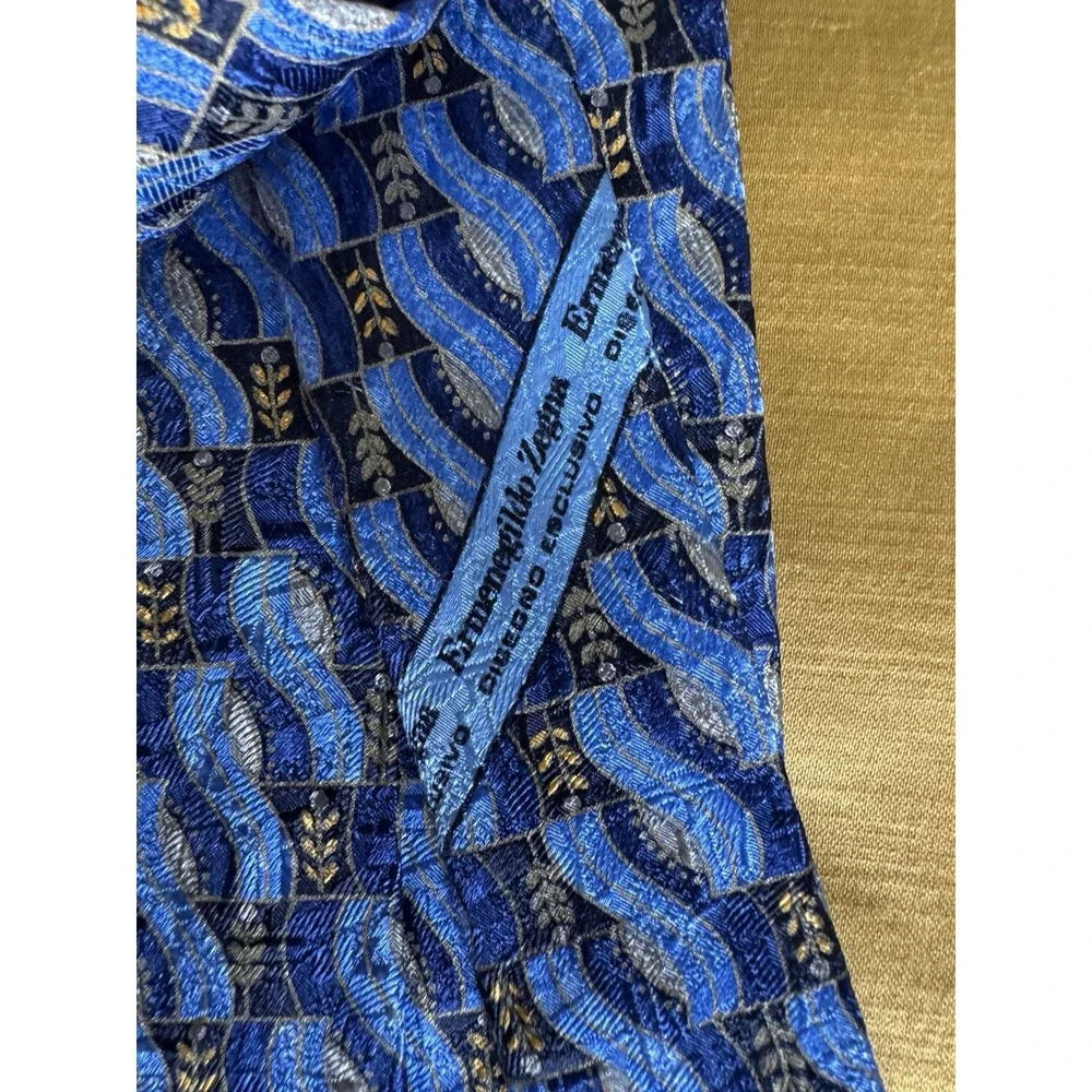 Ermenegildo Zegna Silk Blue‎ Geometric Luxury Italian Designer Tie